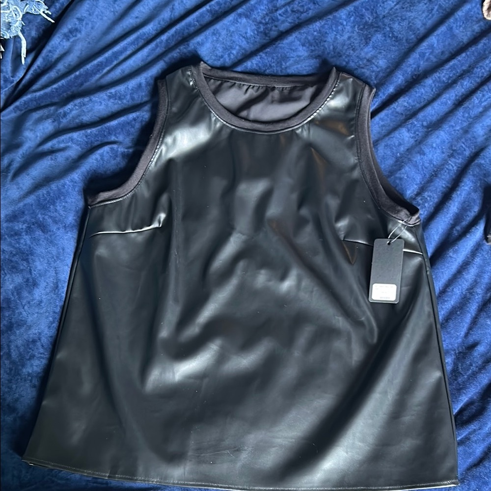 Black Boxy faux leather Tank Top with Crew Neck